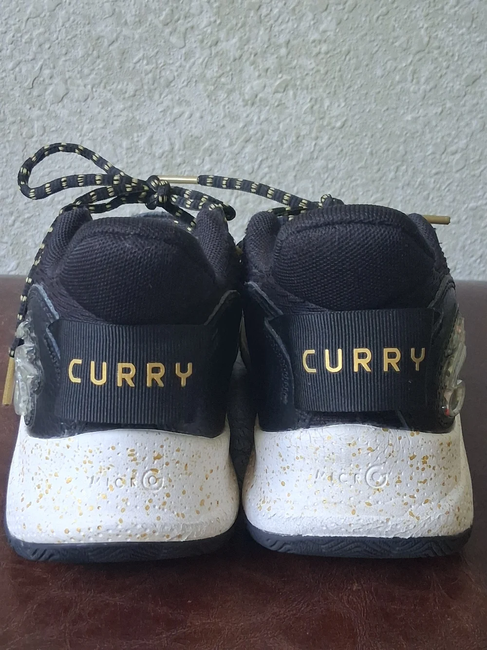 Under Armour Steph Curry 3Z7 Basketball Shoe - Size 3.5Y